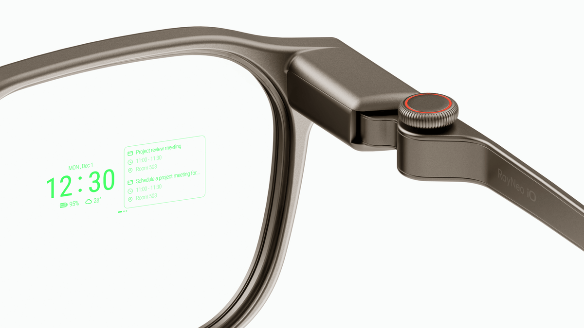 Which Glasses Have a HUD Display, and How Useful Is It in Real Life? - RayNeo